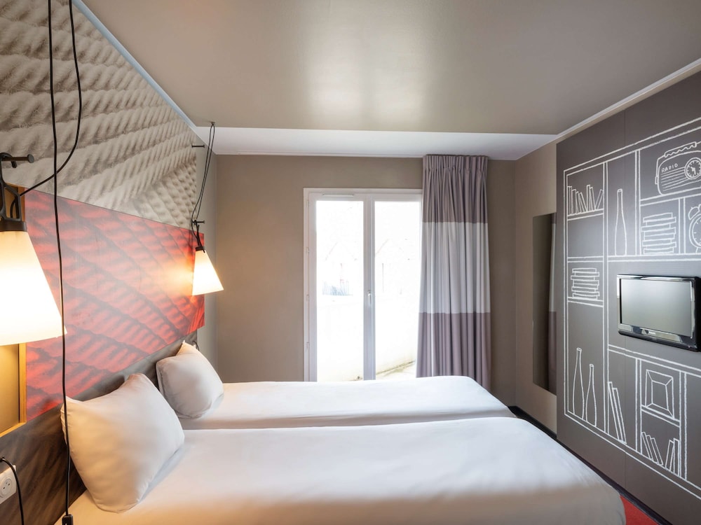 Standard Room, 2 Twin Beds - Photo 6