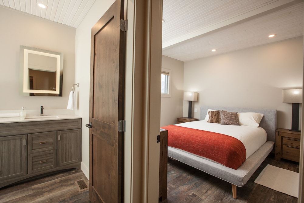 Caboose Suite photo 3