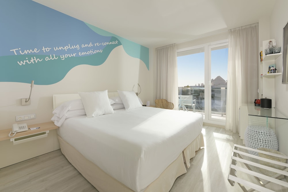 Double Room Single Use (I was here)