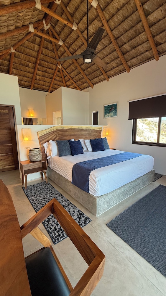 Superior Double Room, Lanai, Sea View