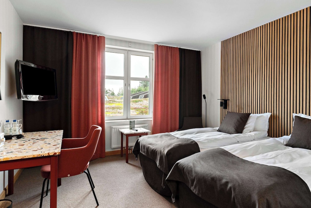 Standard Room, 2 Twin Beds, Non Smoking - Photo 1