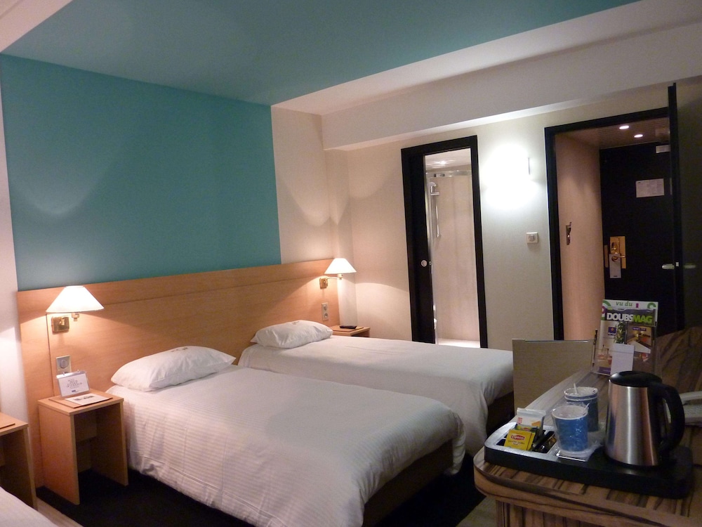 Standard Room, 2 Twin Beds - Photo 5