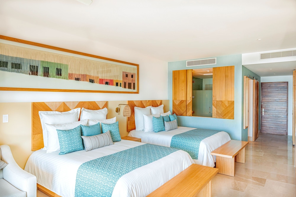 Preferred Club Junior Suite Swimout Dbl - Photo 6