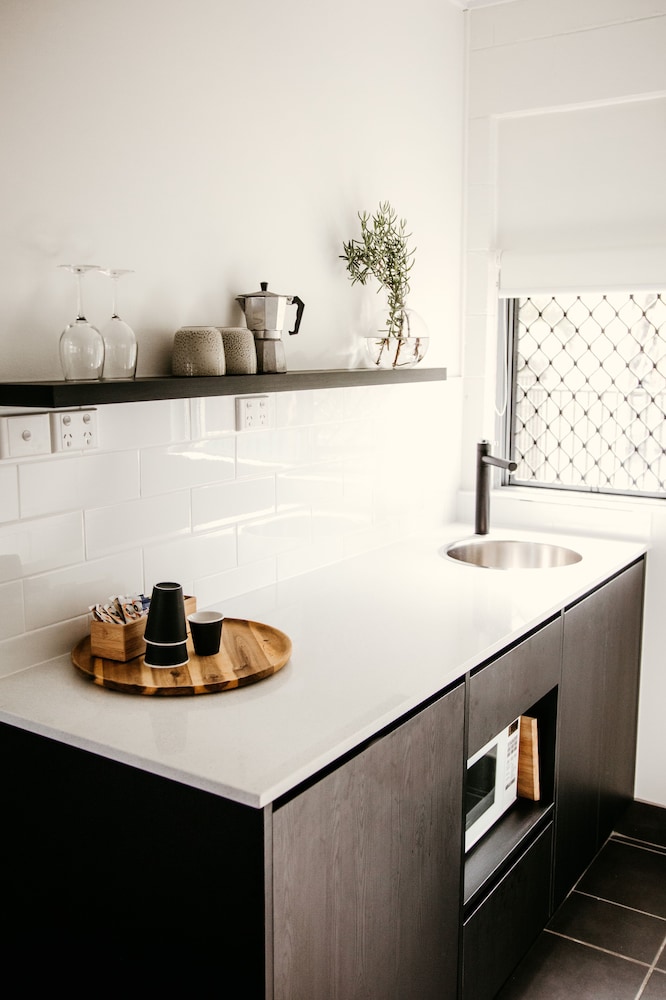 Standard Studio, Non Smoking, Kitchenette (Queen + single 5 night)