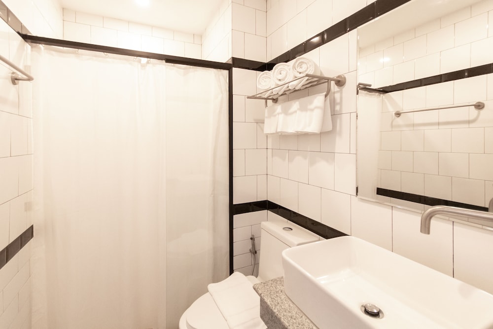 Triple Room - Photo 6