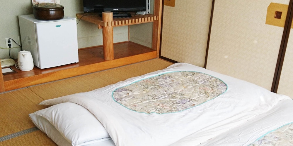 Japanese Style Room, Non Smoking Or Smoking (Advance Request Required)