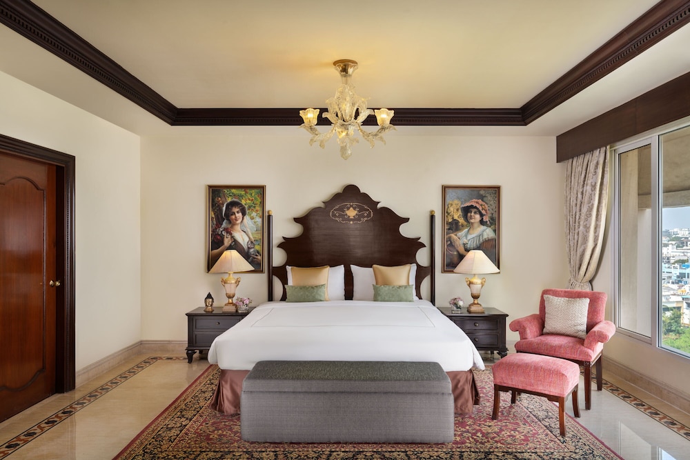 Presidential Suite (Plunge Pool)