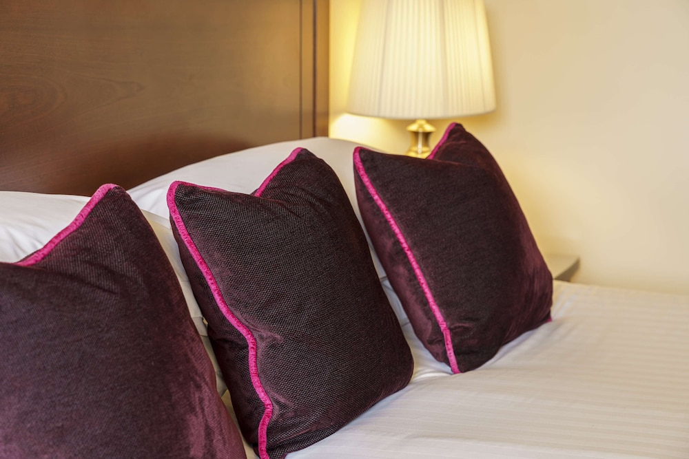 Deluxe Room, 1 Double Bed (Deluxe King) - Photo 1