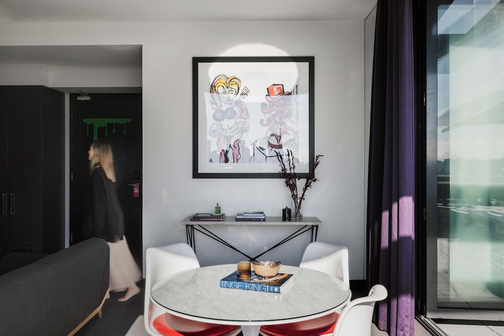 Penthouse (The Cullen) - Photo 10
