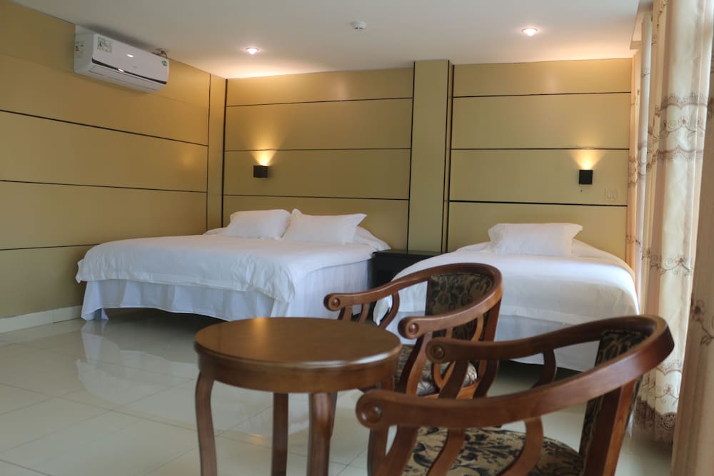 Family Triple Room, Multiple Beds, Non Smoking photo 3