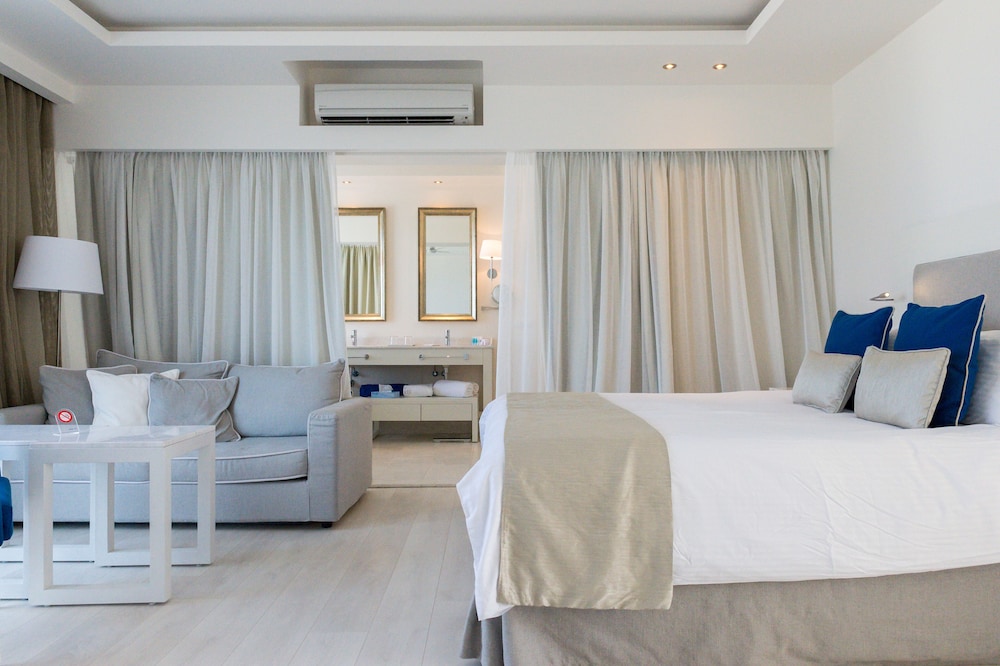 Suite, Partial Sea View (Beach Cabana)