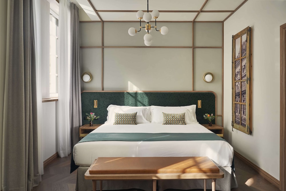 Deluxe Room (Superior) - Photo 8