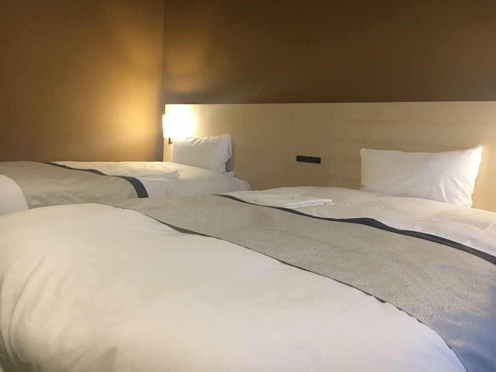 Japanese Style Modern Twin Room [Check-out at 10AM] photo 3