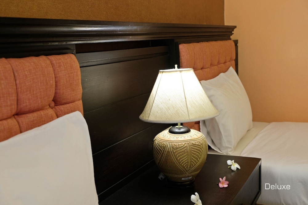 Deluxe Room - Photo 11