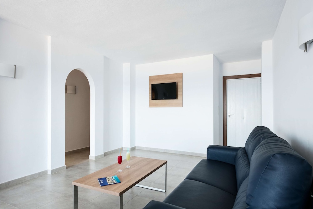 Apartment, 2 bedrooms (2 adults + 2 children) photo 3
