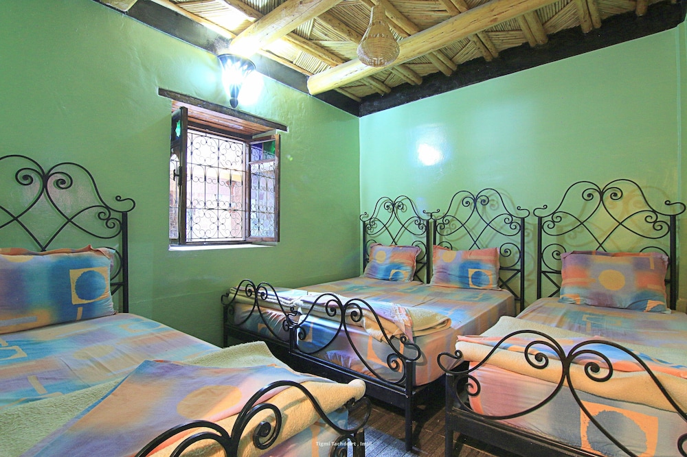 Standard Room, Multiple Beds photo 1