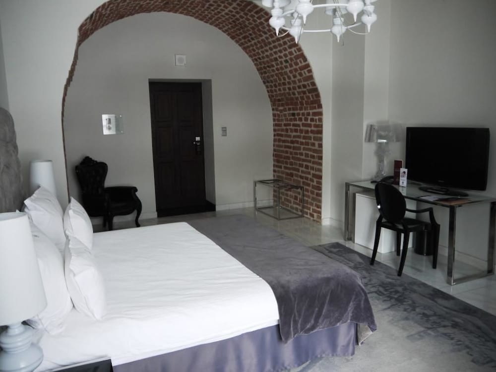 Junior Double Room, 1 King Bed, Beachfront