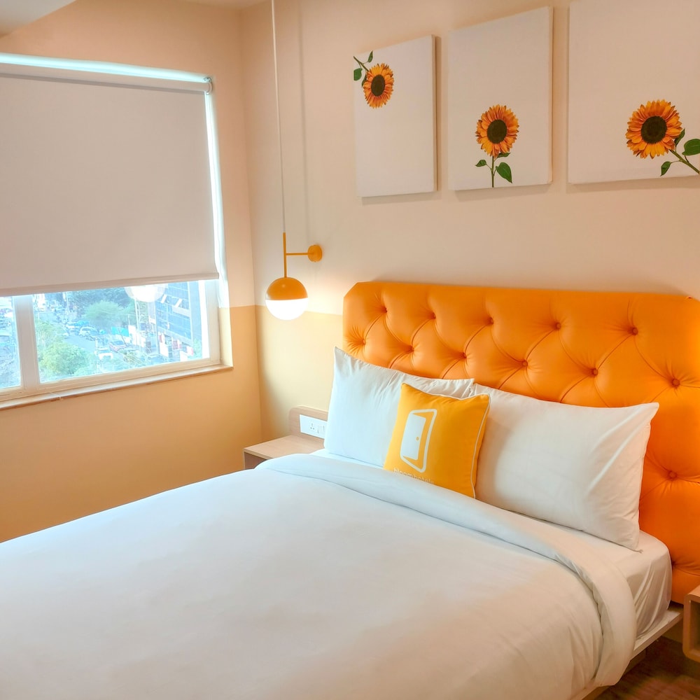 Executive Room - Photo 1