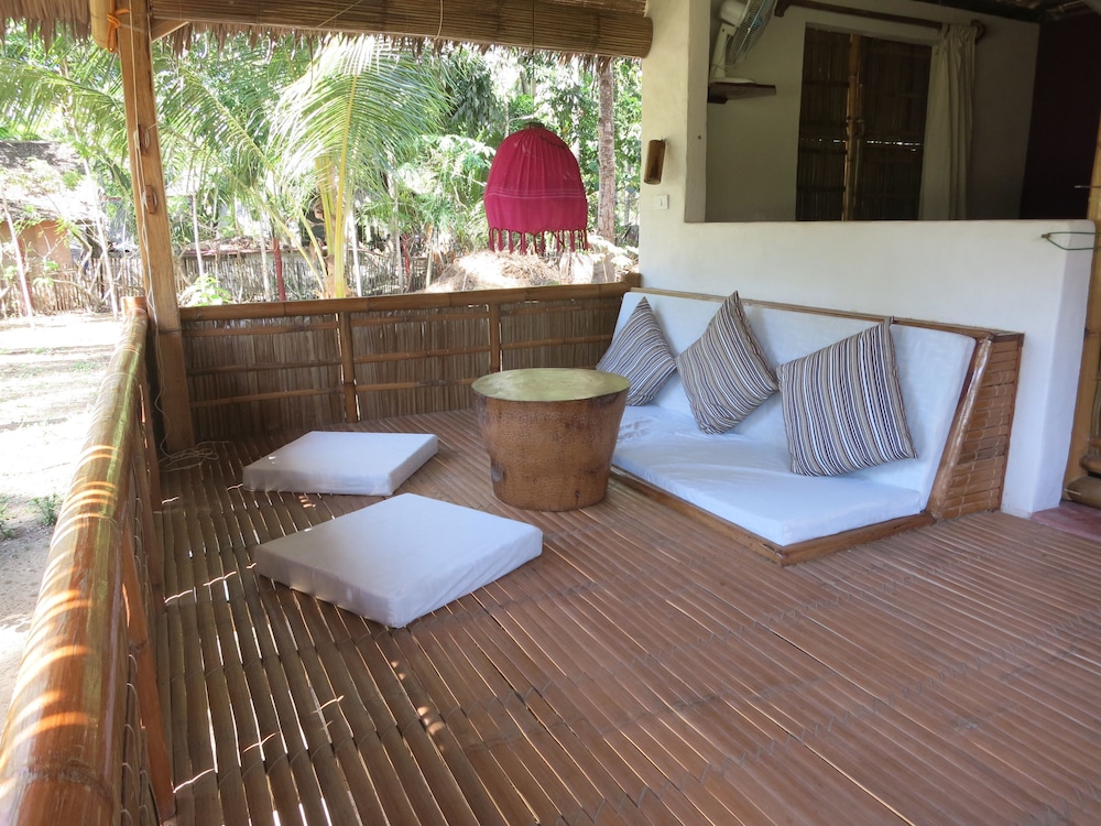 Honeymoon Cabin, 1 Bedroom photo 3