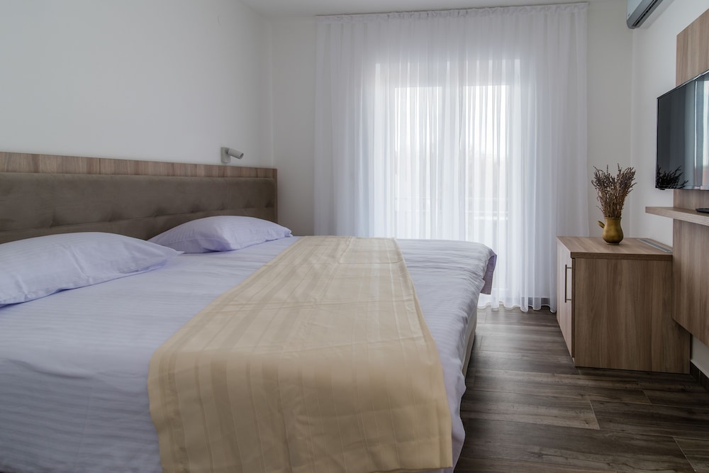 Standard Double Or Twin Room photo 2