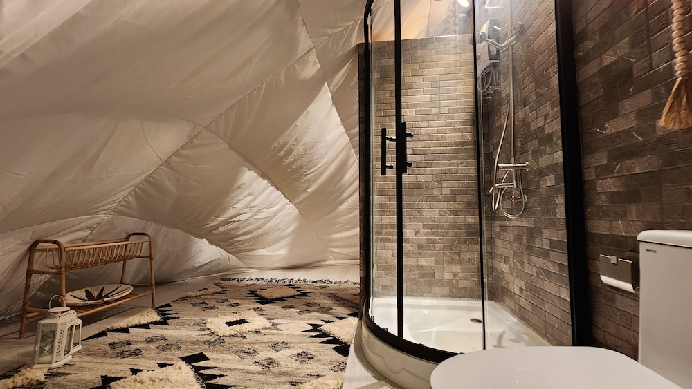 The Cocoon - Photo 10