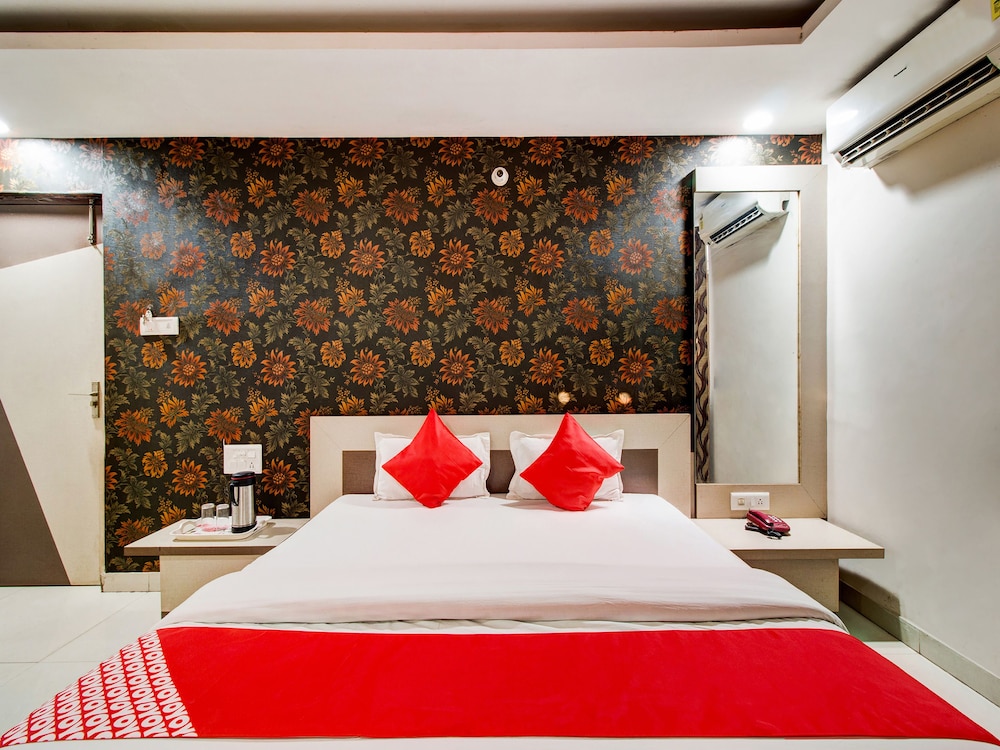 Deluxe Double Or Twin Room, 1 Queen Bed photo 3