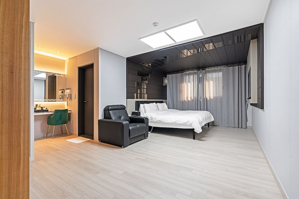 Royal Suite - Photo 6