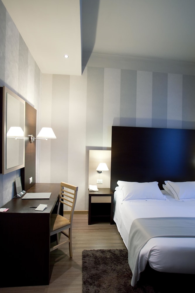 Classic Room - Photo 1
