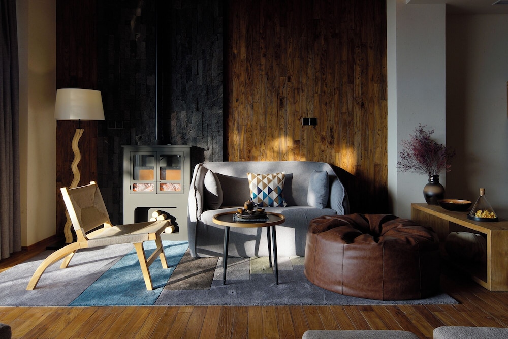 Luxury Twin Room, Hill View photo 3