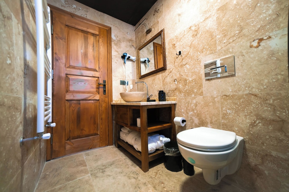 Jacuzzi Deluxe - Photo 13