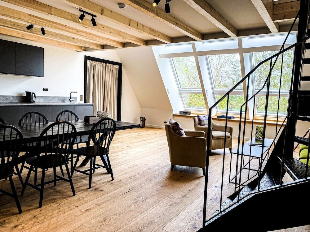 Panoramic Condo