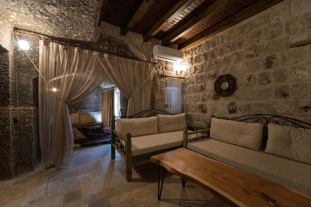 King Suite Room with Balcony photo 1