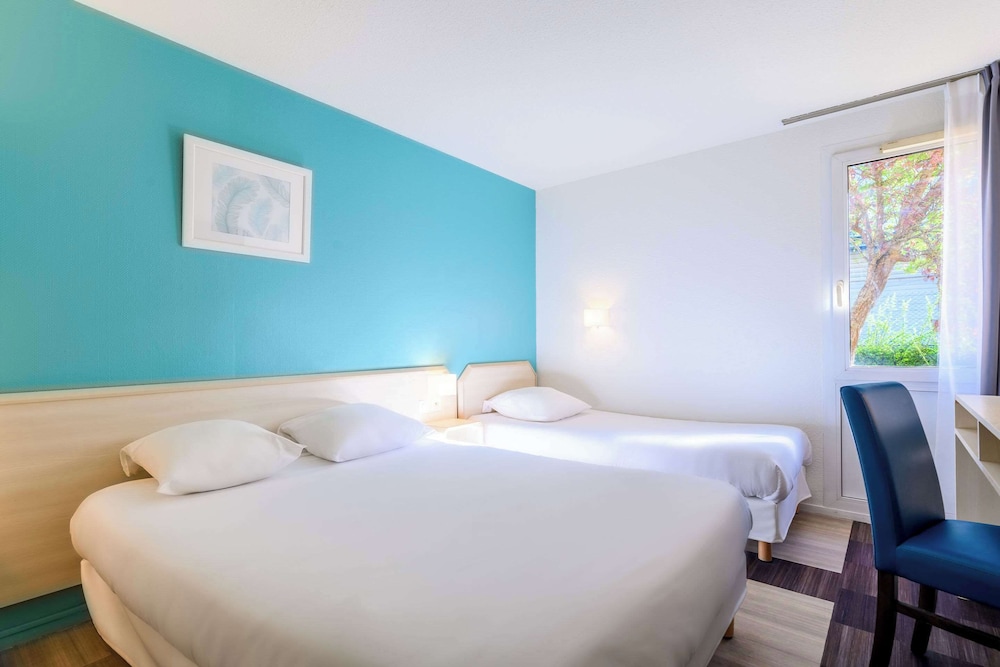 Standard Triple Room, 3 Twin Beds, Non Smoking - Photo 1