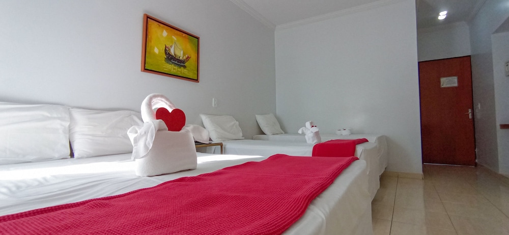 Deluxe Quadruple Room - Photo 2