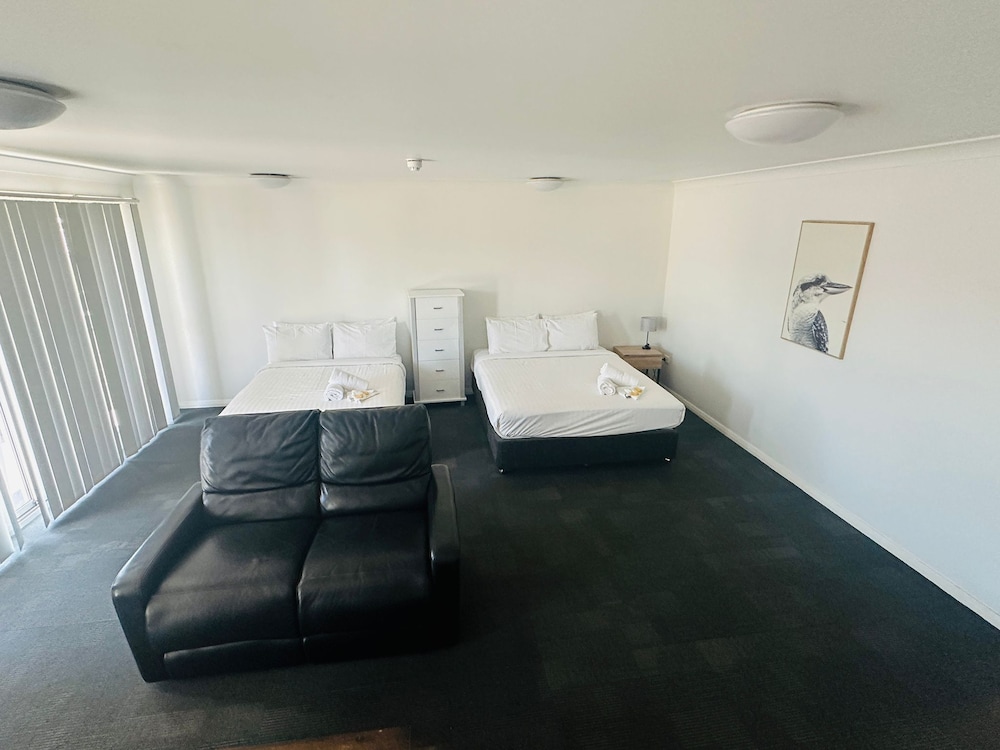 Family Room photo 1