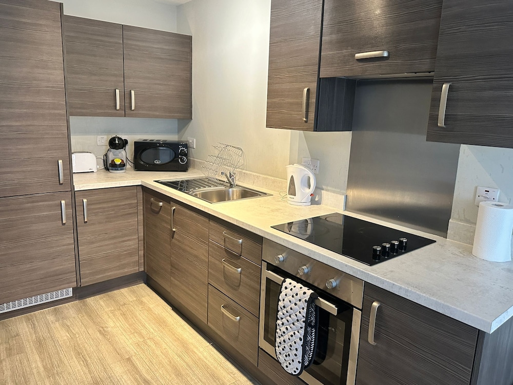 Two Bedroom Balcony Apartment Sleeps 5 photo 3