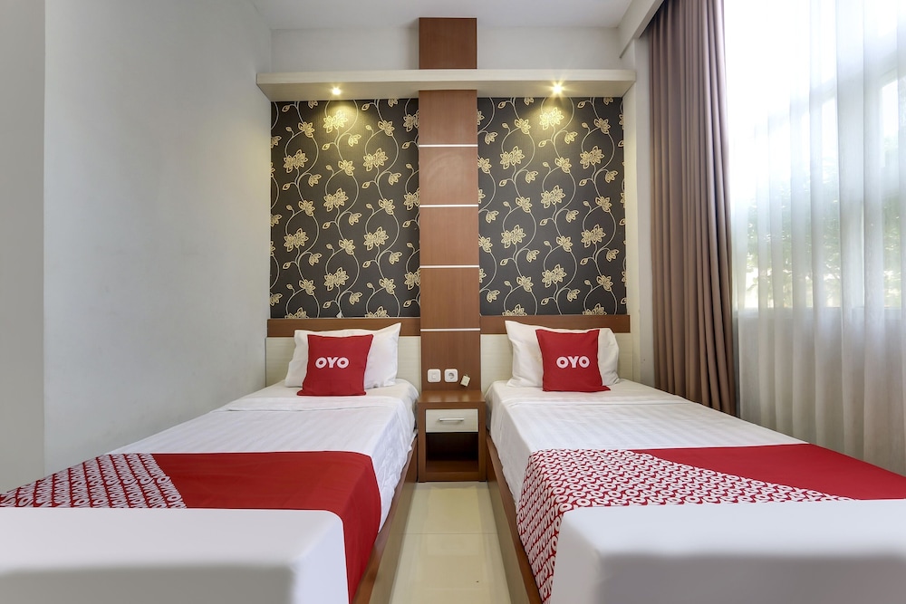 Standard Twin Room - Photo 4