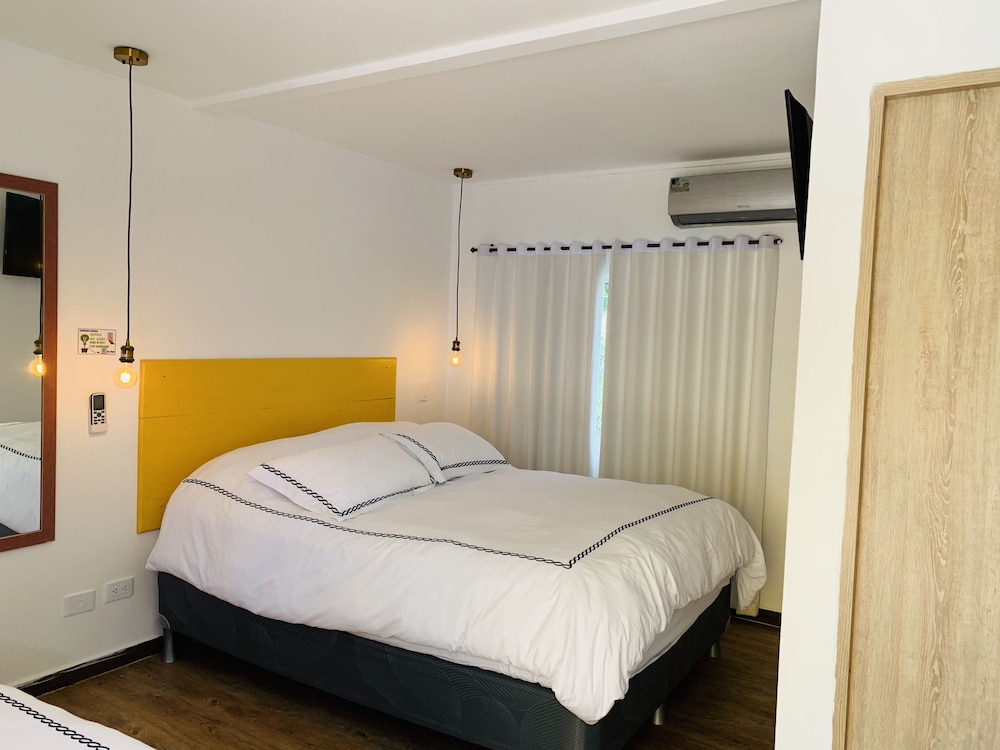 Basic Triple Room photo 1