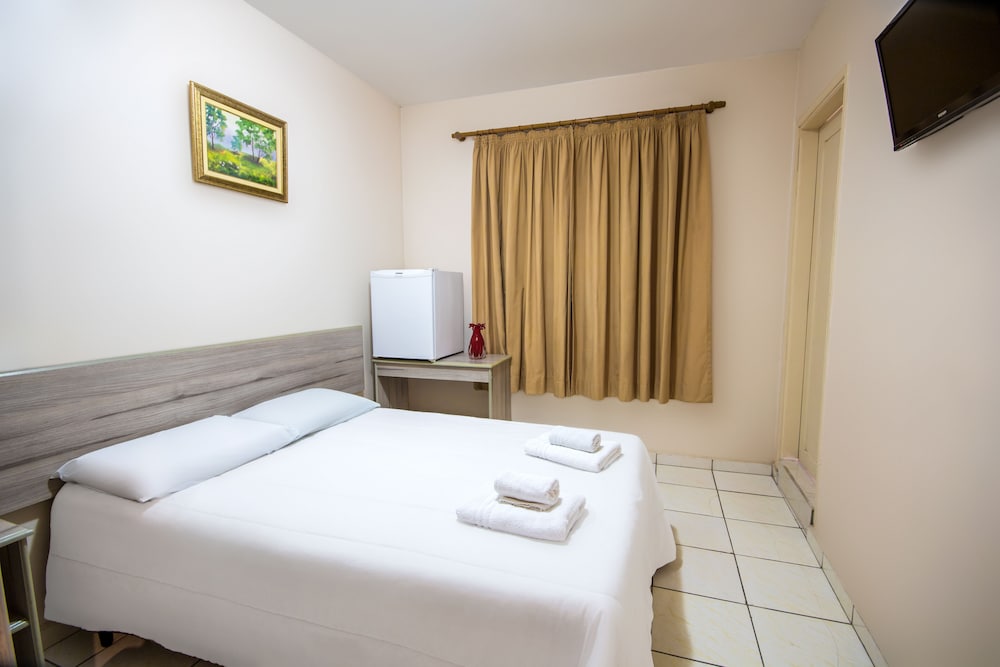 Standard Twin Room photo 2