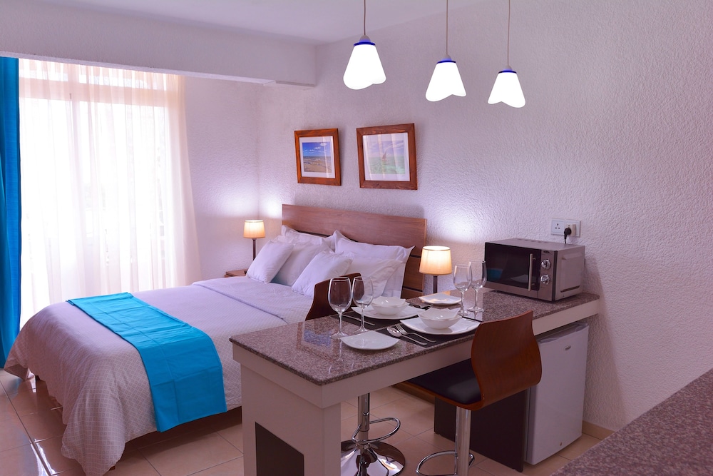 Deluxe Studio, Kitchenette