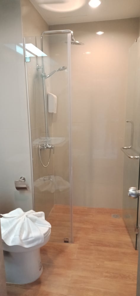 Deluxe Suite - Photo 5