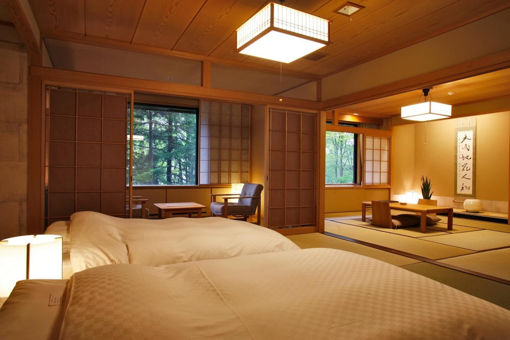 Deluxe Twin Room with Private Hot Spring Bathtub