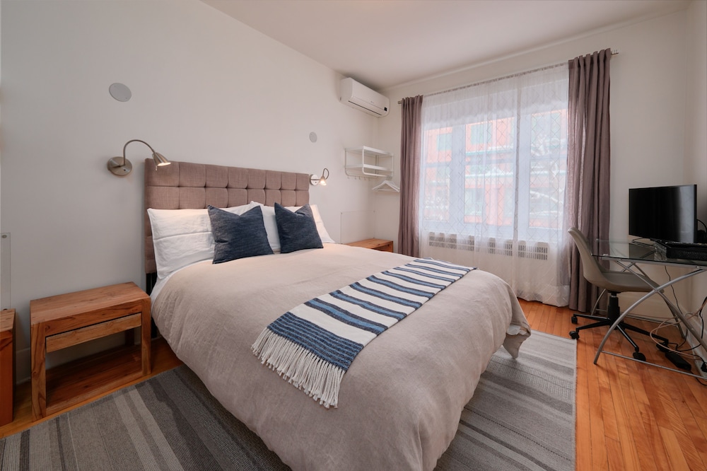 Classic Room, 1 Queen Bed (No 3) photo 1