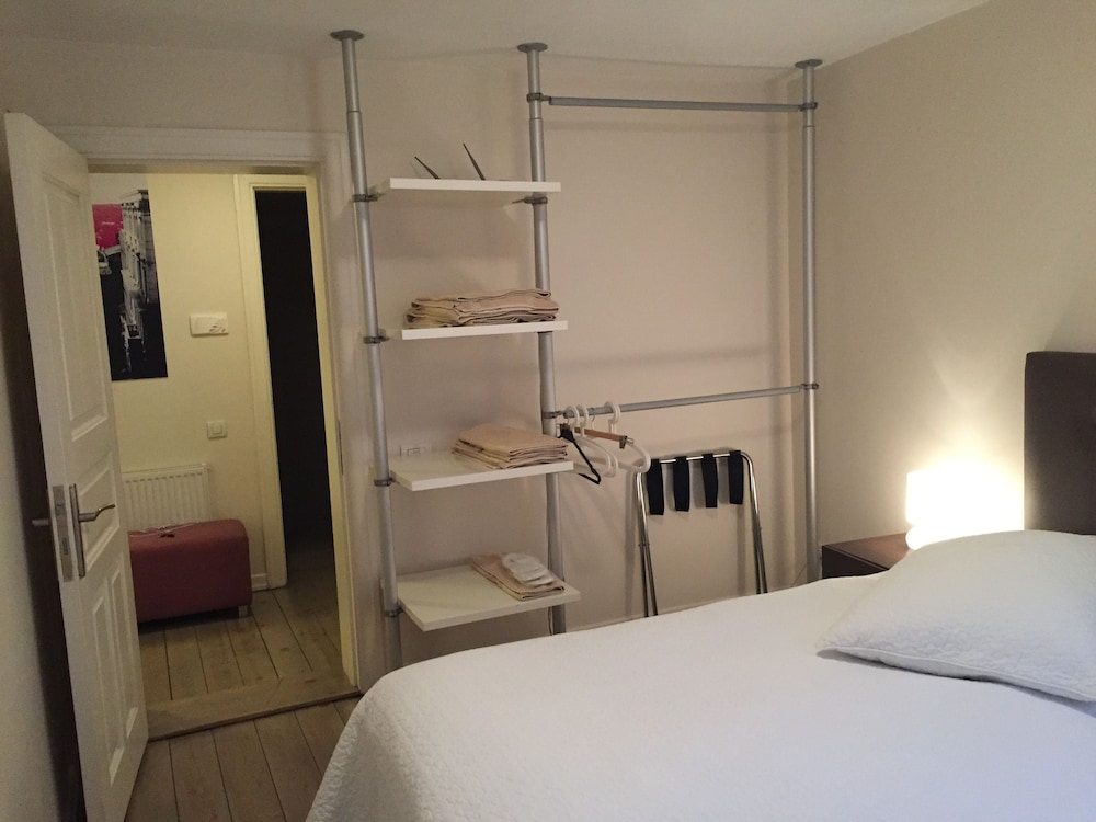 Apartment, 2 Bedrooms, Balcony photo 3