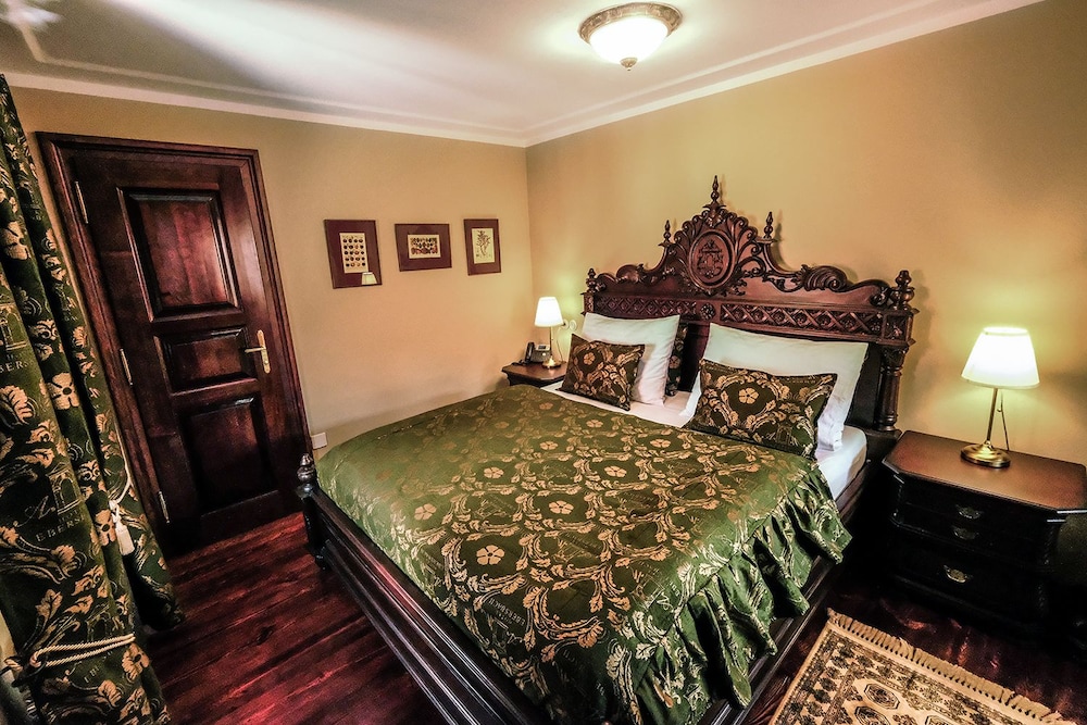 Room ( Superior King 104)