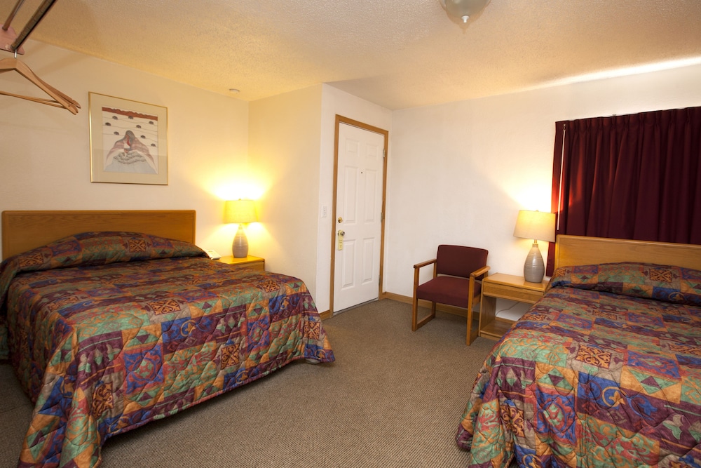 Standard Room, 2 Double Beds photo 1