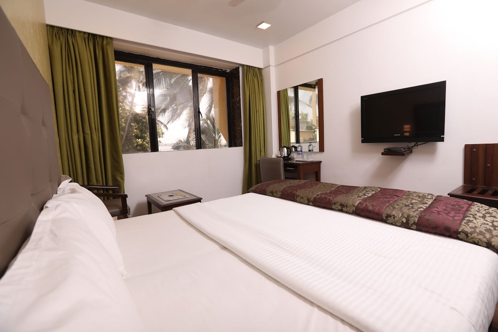Executive Room - Photo 5