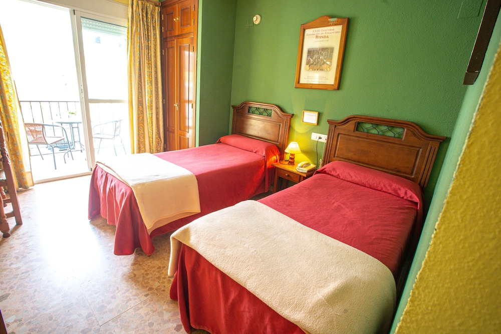 Double Room - Photo 3