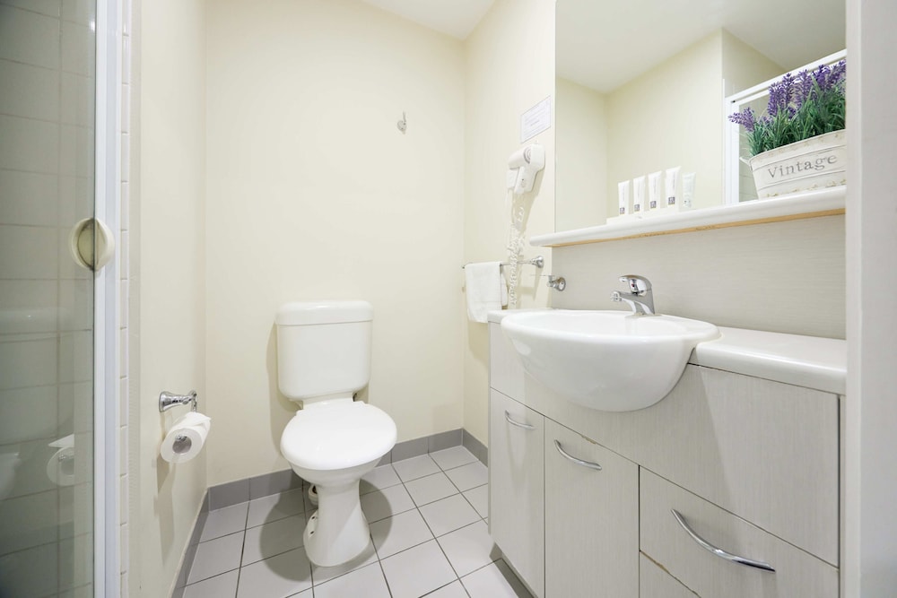 Deluxe King Apartment - Photo 5