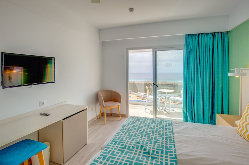 Double Room Single Use, Sea View photo 3